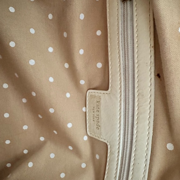 Kate Spade New York patent leather snap tote with zippered pockets- beautiful! - Picture 13 of 13